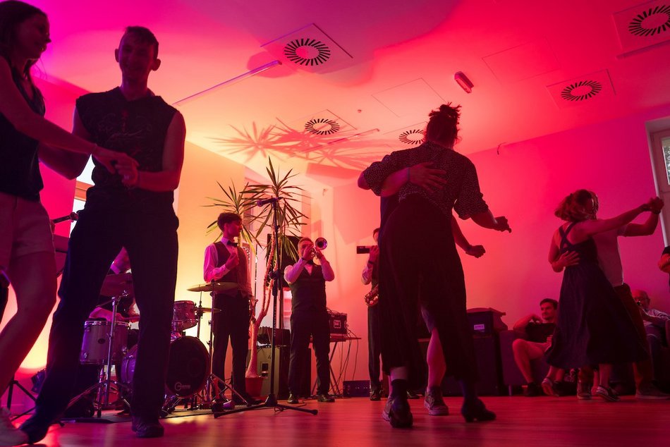 Łódź. Roztańczona niedziela w Łodzi! Mimo braku pogody tancerze nie zawiedli!