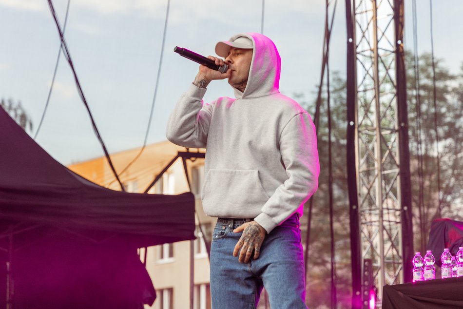 Łódź. Juwenalia 2025 w Łodzi. Tymek i Happysad zagrali na Lumumbowie!