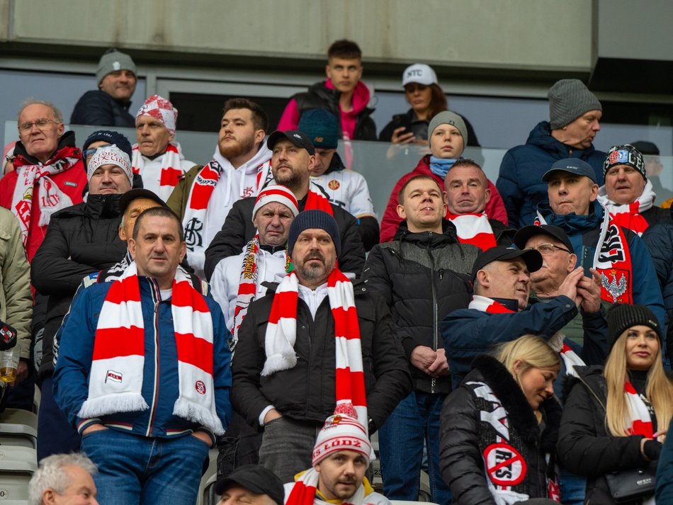 Kibice ŁKS Łódź na meczu z Rakowem Częstochowa