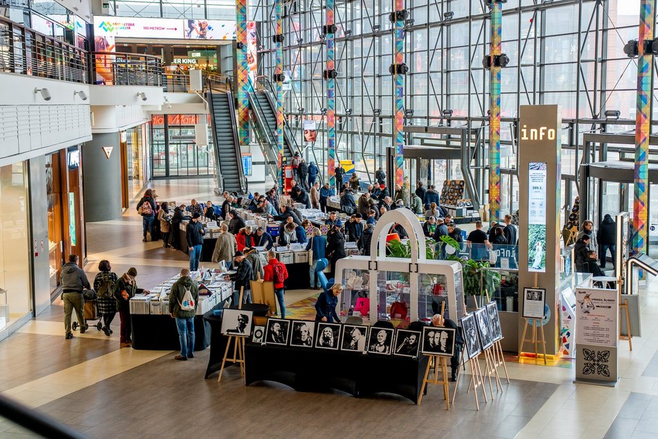 Łódź. Giełda winyli w Manufakturze
