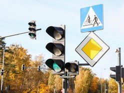 Łódź. Remont sygnalizacji świetlnej na Rokicińskiej w Łodzi. Zmiany w ruchu