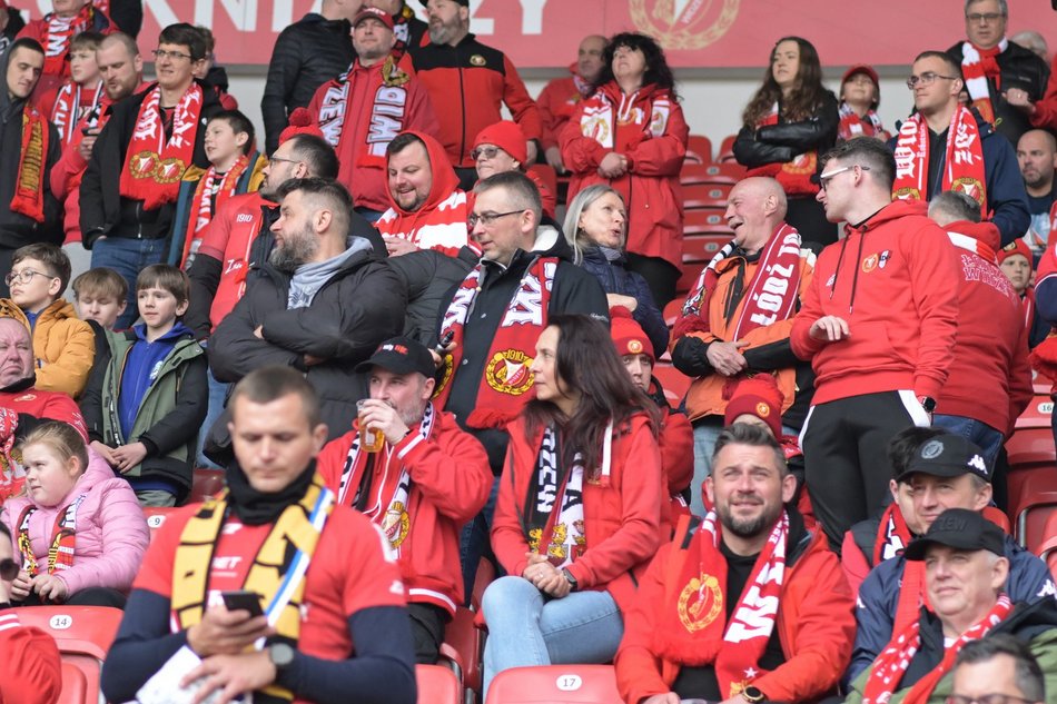 Łódź. Kibice na meczu Widzew Łódź - Bruk-Bet Termalica Nieciecza. Byłeś/aś? Znajdź się w galerii!