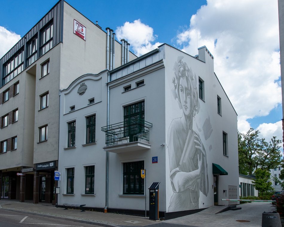 Łódź. Zabytek przy Skłodowskiej-Curie w Łodzi zachwyca! Wielka zmiana małej willi