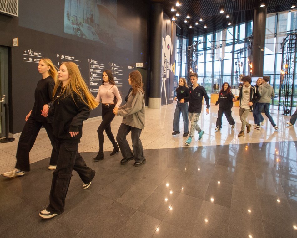 EC1 Łódź - belgijkę tańczą licealiści z II LO, III LO i XI LO