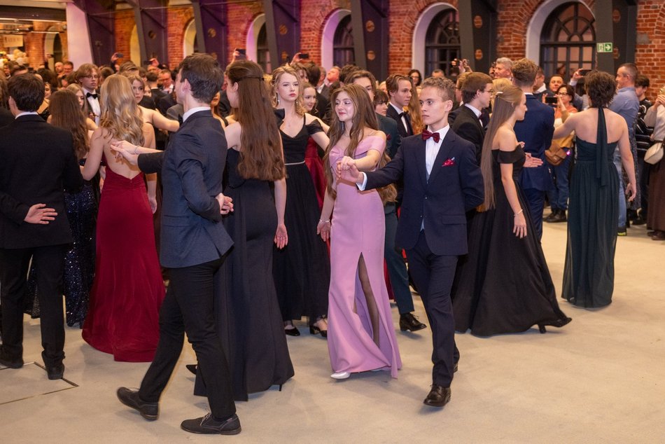 Łódź. Studniówka I LO w Łodzi