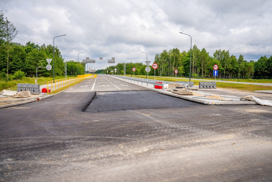 Łódź. Remont Szczecińskiej w Łodzi na finiszu. Wiemy, kiedy dojedziemy nią do trasy S14!