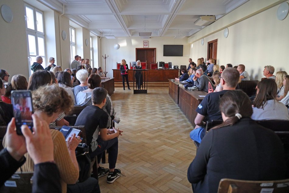 Zwiedzający podczas Nocy Muzeów 2023 w Łodzi