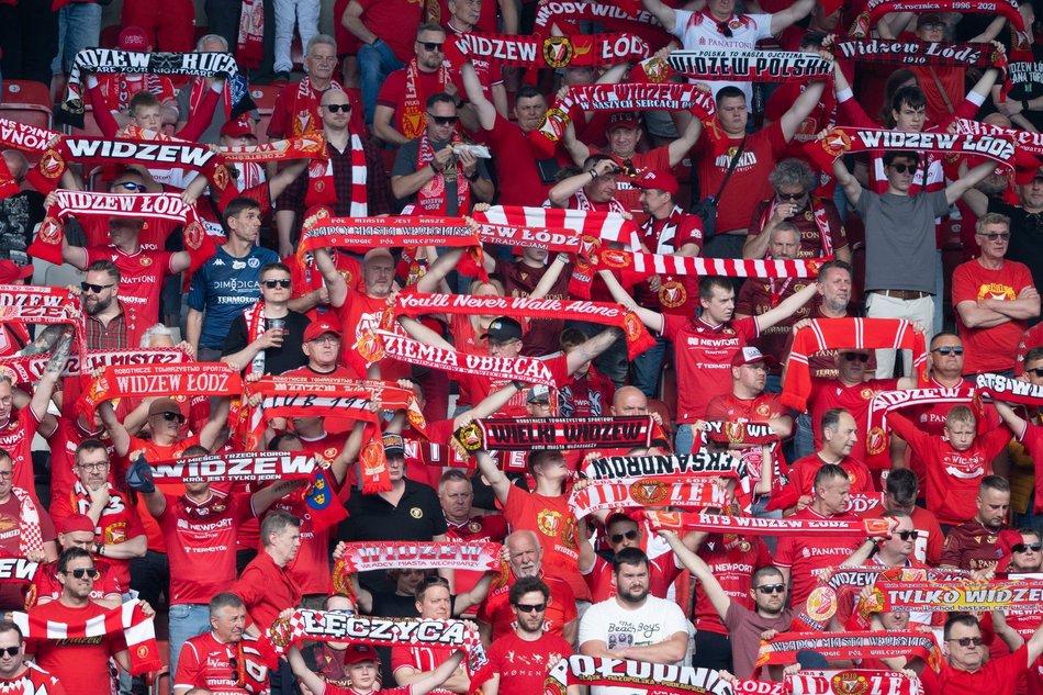 Kibice na meczu Widzewa Łódź z Piastem Gliwice