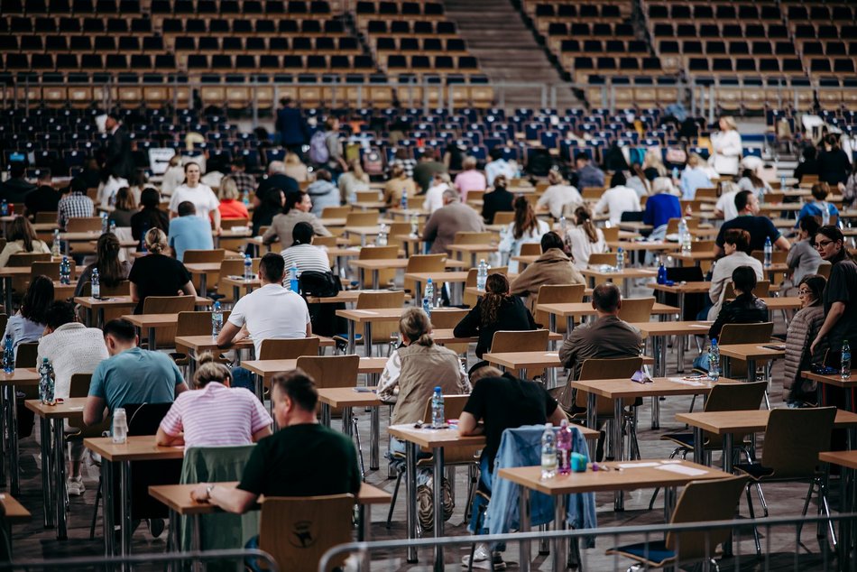 Łódź. Atlas Arena największą salą egzaminacyjną w Polsce! Medycy sprawdzają swoją wiedzę