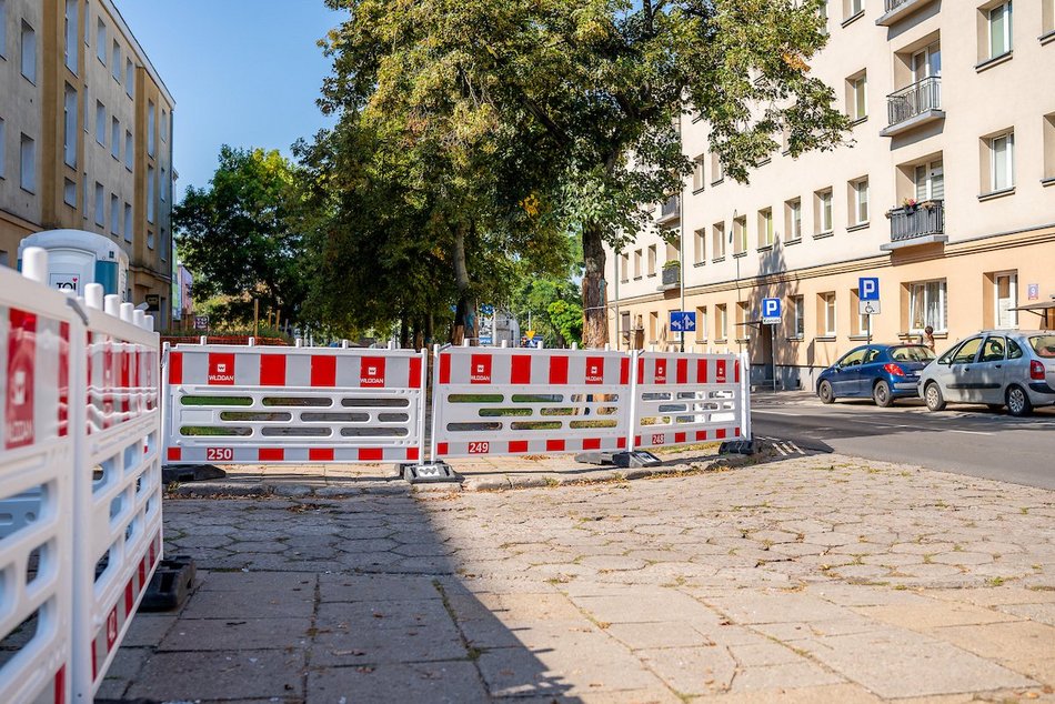 Remont Lutomierskiej w Łodzi. Są już wygrodzenia, lada chwila start prac