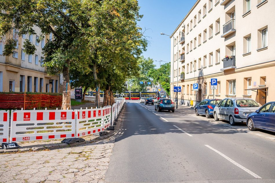 Remont Lutomierskiej w Łodzi. Są już wygrodzenia, lada chwila start prac