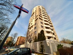 Jedyny taki apartamentowiec w Łodzi. Kiedyś synonim luksusu i... statusu