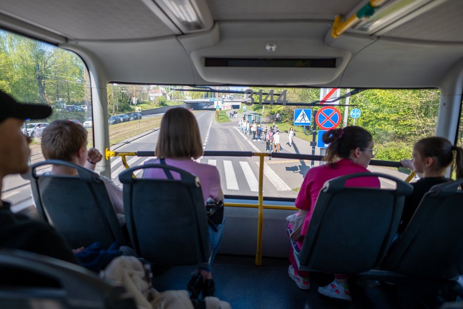 Łódź. Łódzkie Linie Turystyczne przyciągają tłumy. Kultowe pojazdy MPK Łódź znów hitem podróżnych!