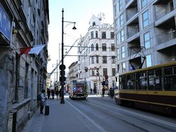 Pożar kamienicy u zbiegu Kilińskiego i Nawrot w Łodzi. Skrzyżowanie zablokowane