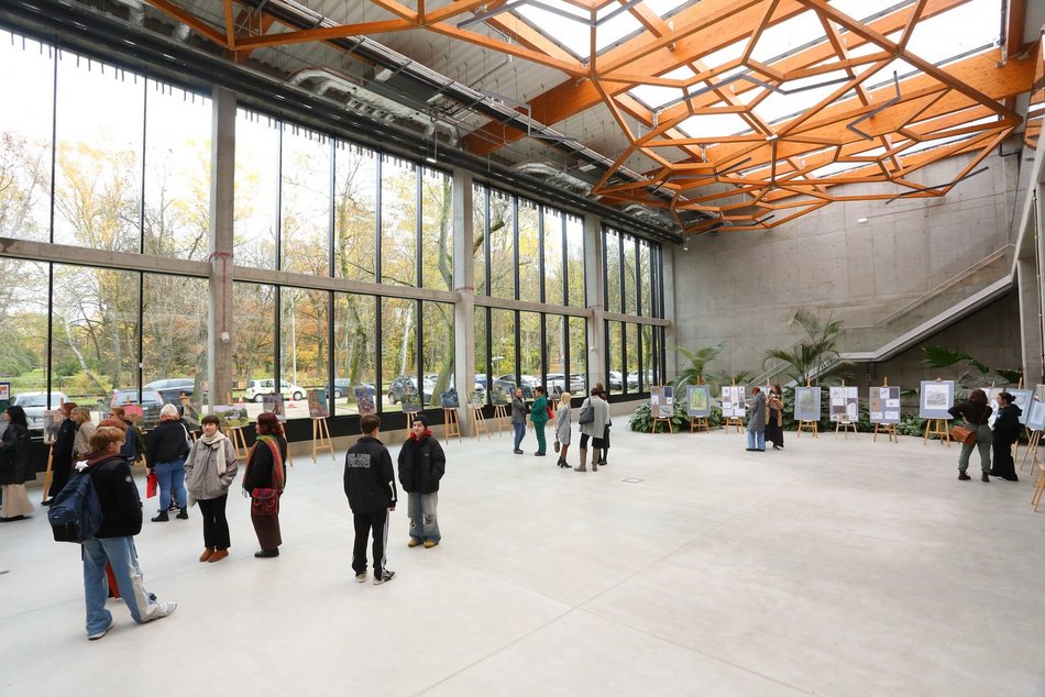 Wystawa prac plenerowych uczniów Państwowego Liceum Sztuk Plastycznych w Łodzi w Orientarium Zoo Łódź