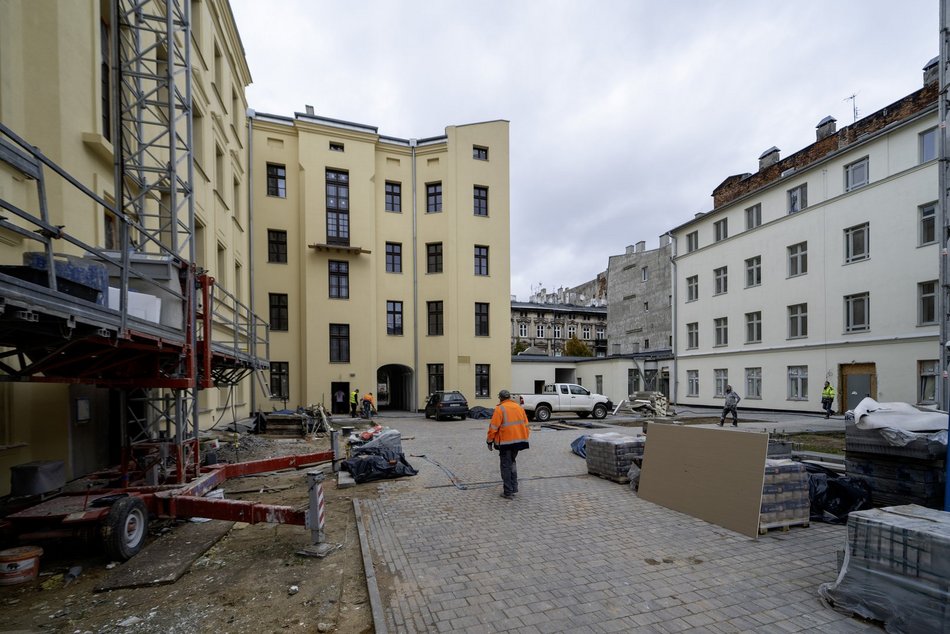 remontowana kamienica