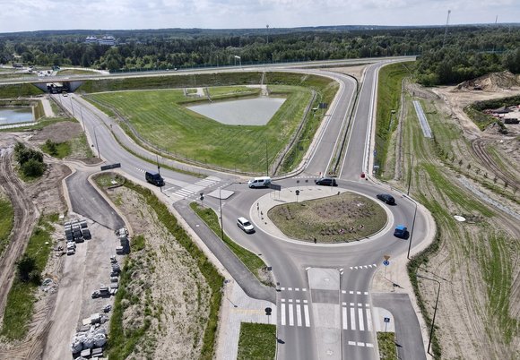 S14. Szczecińska połączona z węzłem w Aleksandrowie. Jest porozumienie