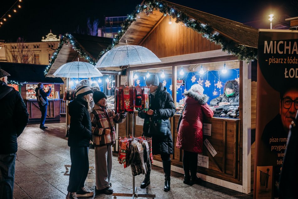 Pamiętasz o Jarmarku Bożonarodzeniowym w Łodzi? Sprawdź godziny otwarcia w Święta!