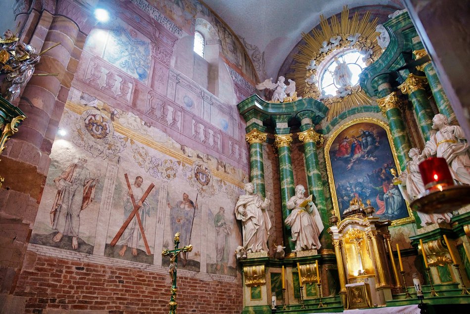 Łódź. Opactwo Cystersów w Łódzkiem. Zachwyca swoją historią i architekturą