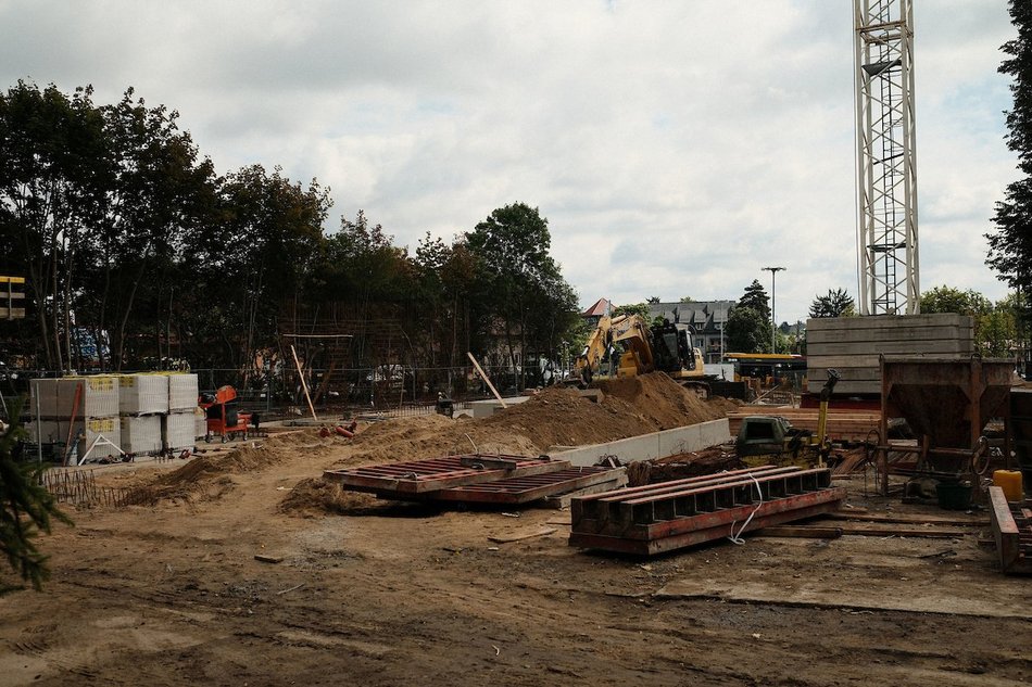 Łódź. Nowe przedszkole w Nowosolnej. Budowa nie zwalnia tempa