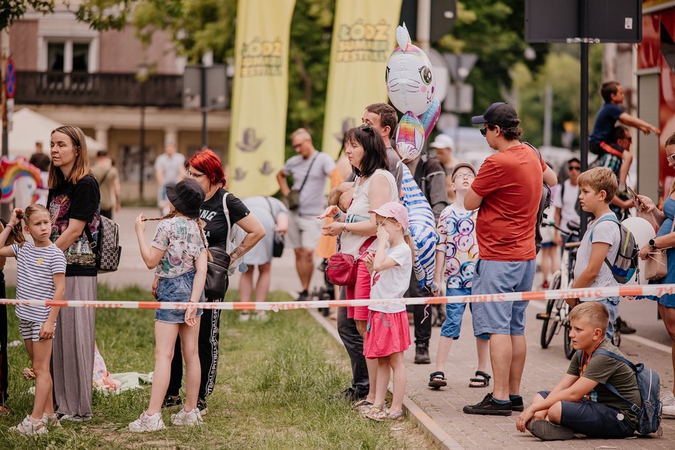 Łódź. Miejski Dzień Dziecka 2025 w Łodzi. Majka Jeżowska, dmuchańce i pokazy [ZDJĘCIA]