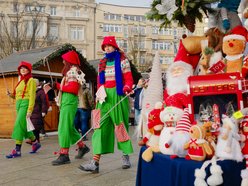 Łódź. Nie masz pomysłu na wieczór w Łodzi? Jarmark Bożonarodzeniowy brzmi, jak plan!