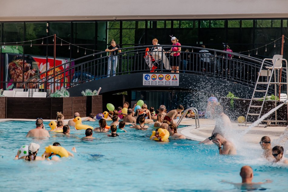 Lany poniedziałek w Aquaparku Fala. Tam wody nie brakowało!