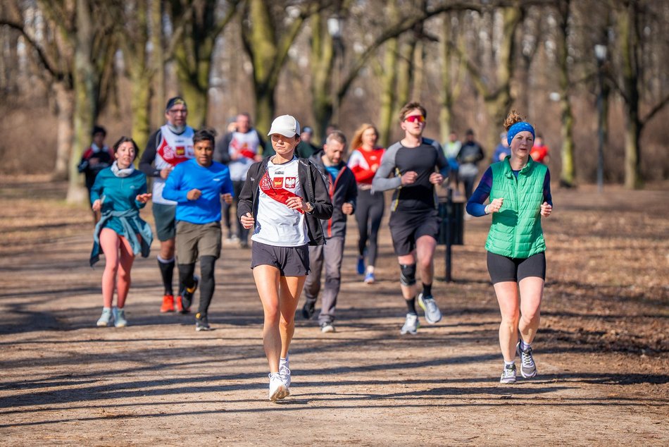 Łódź. Parkrun w Parku Poniatowskiego w Łodzi. Brałeś udział w biegu? Znajdź się na zdjęciach!