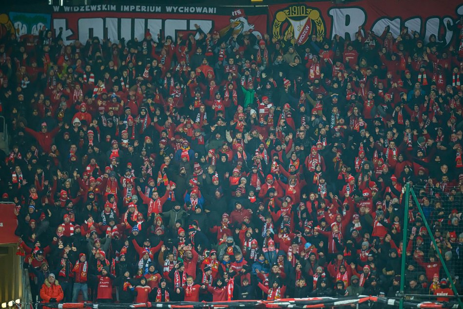 Łódź. Kibice na meczu Widzew Łódź - Cracovia. Byłeś/aś? Znajdź się w galerii!