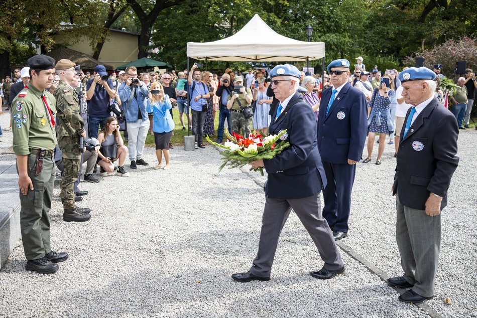 Piknik militarny w parku Helenów