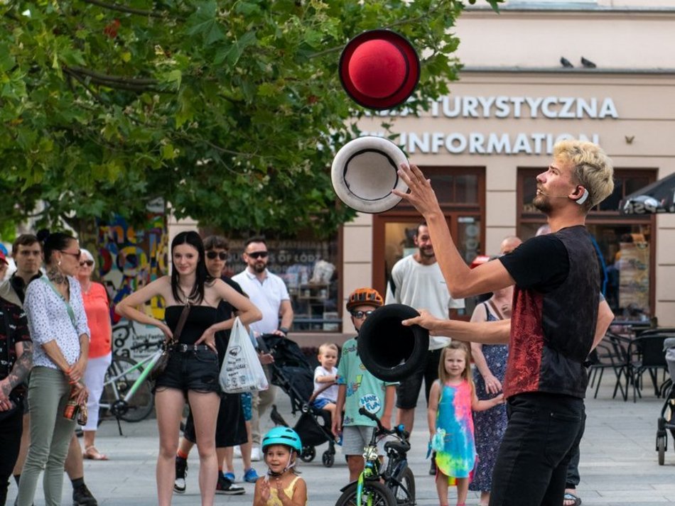 Piotrkowska tydzień przed 601. Urodzinami Łodzi