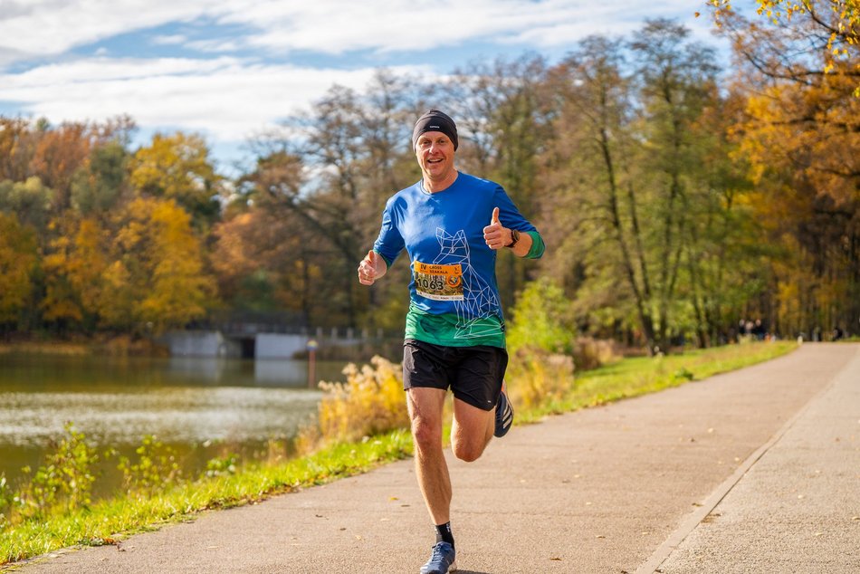 Łódź. Jesienny Festiwal Szakala w Łodzi. Brałeś/aś udział w biegu? Znajdź się na zdjęciach
