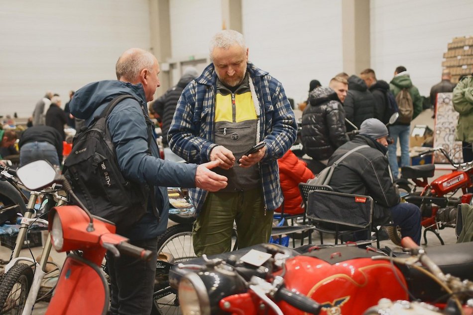 Łódź stolicą klasycznej motoryzacji. Trwa Moto Weteran Bazar