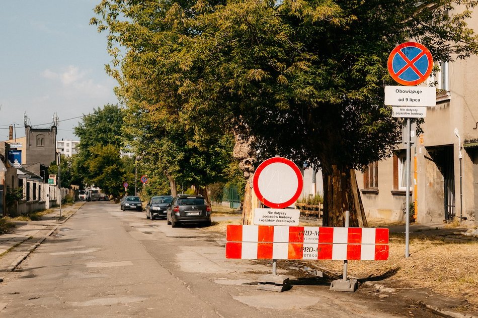 Łódź. Remont Siedleckiej w Łodzi. W planach nowa nawierzchnia, chodniki i zieleń