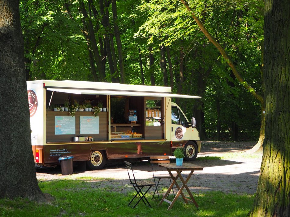 Foodtruck Park Cafe w parku Julianowskim