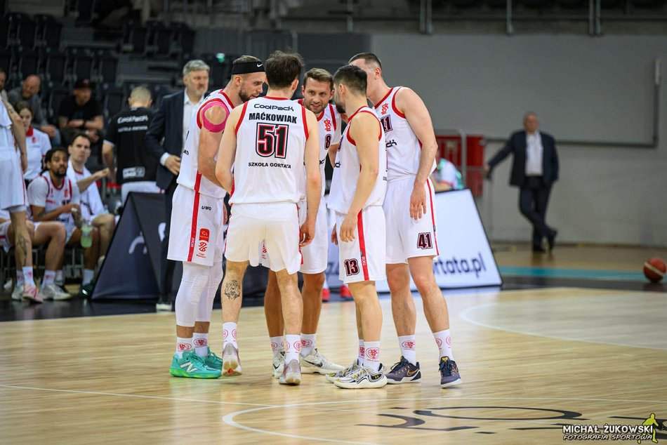 Kolejne roszady trenerskie nie pomogły. GKS Tychy lepszy od ŁKS Coolpack Łódź