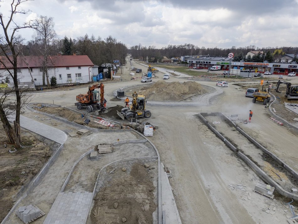 Dojazd do S14 to wielki plac budowy. Najnowszy raport z inwestycji