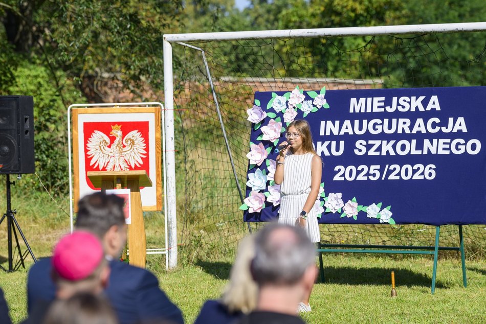 Rozpoczęcie roku szkolnego w Szkole Podstawowej nr 61 w Łodzi. Była niespodzianka