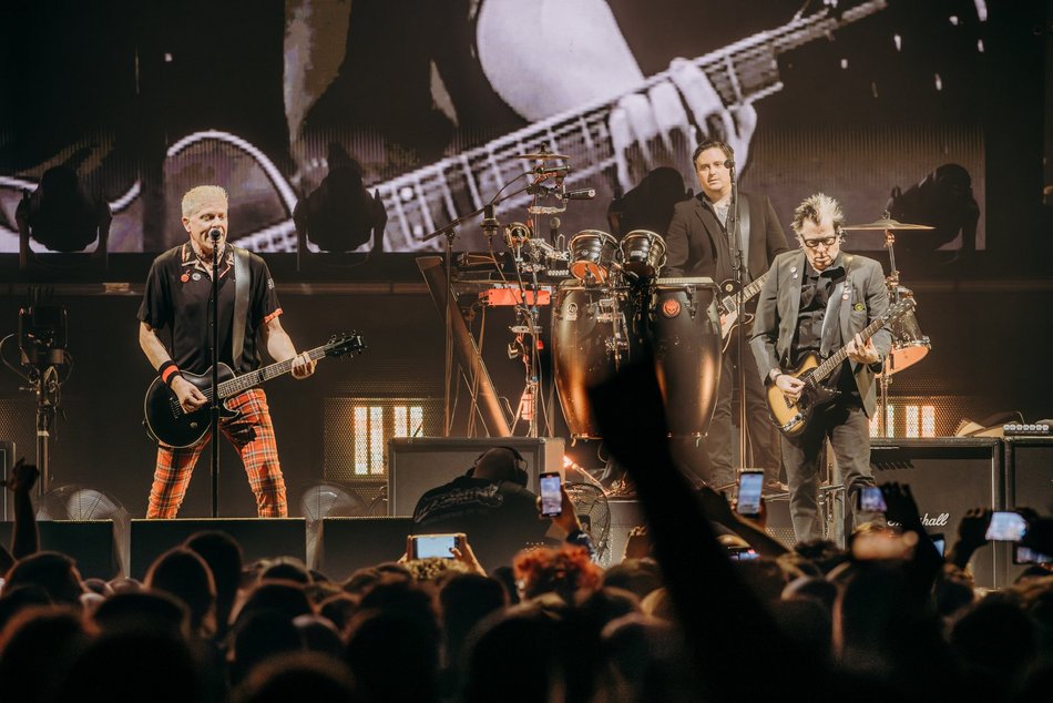 Łódź. The Offspring w Atlas Arenie w Łodzi. Legendy amerykańskiego rocka dały wielkie show