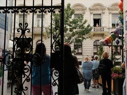 Łódź. Granie na balkonie przy Piotrkowskiej