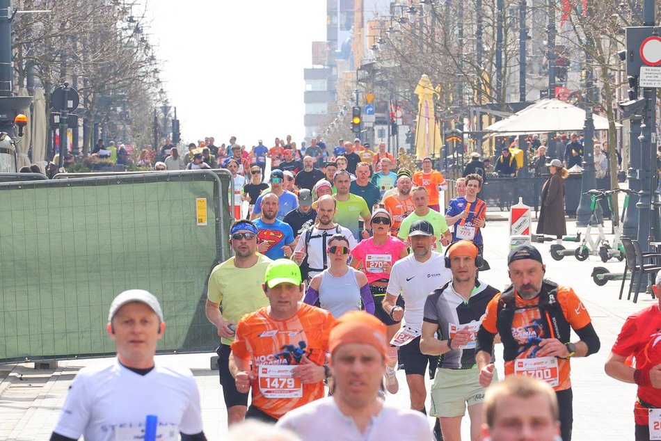 Łódź. DOZ Maraton Łódź 2026. Brałeś udział w biegu? Odszukaj się w galerii i zapisz na pamiątkę!