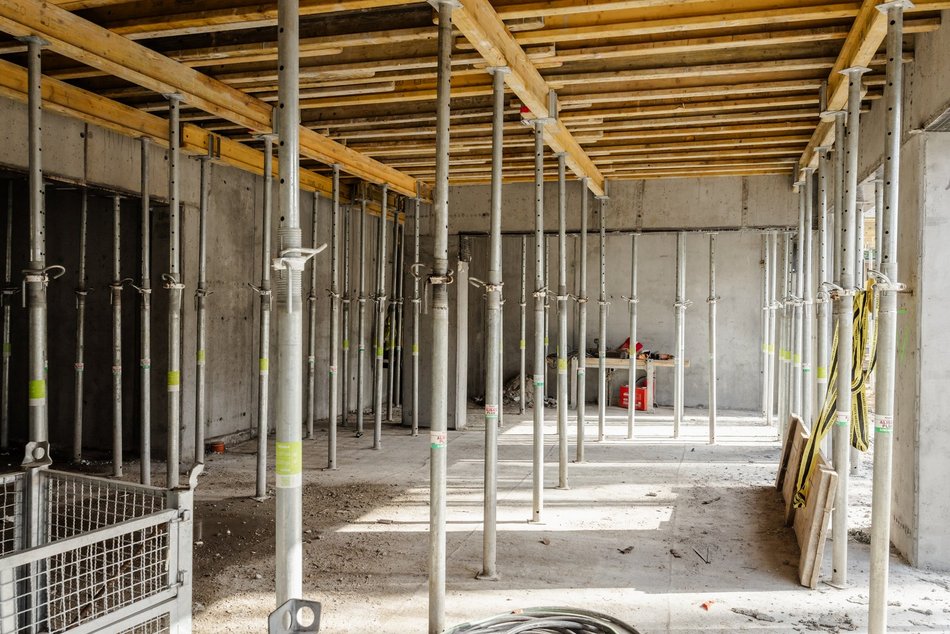 Łódź. Mieszkania miejskie na Bałutach rosną w oczach! Wielkie moduły na placu budowy