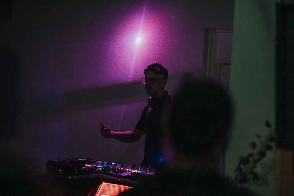 Łódź. Rave Party w EC1 Łódź. Nocne techno-rytuały po premierze filmu „Sirat"