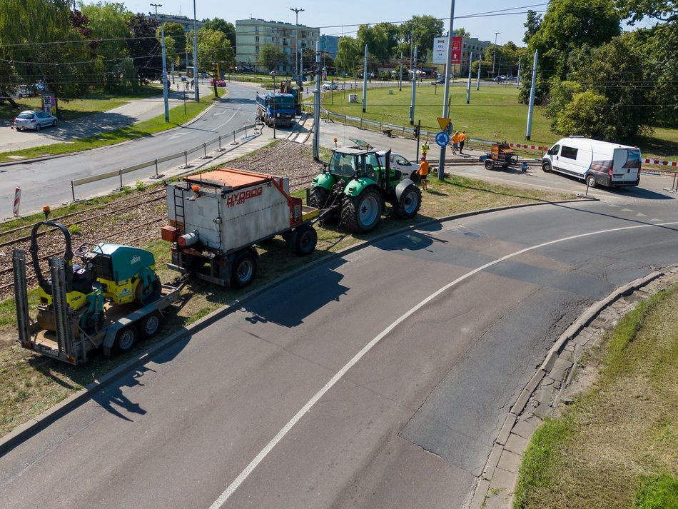 Rondo Lotników Lwowskich - prace przy torowisku