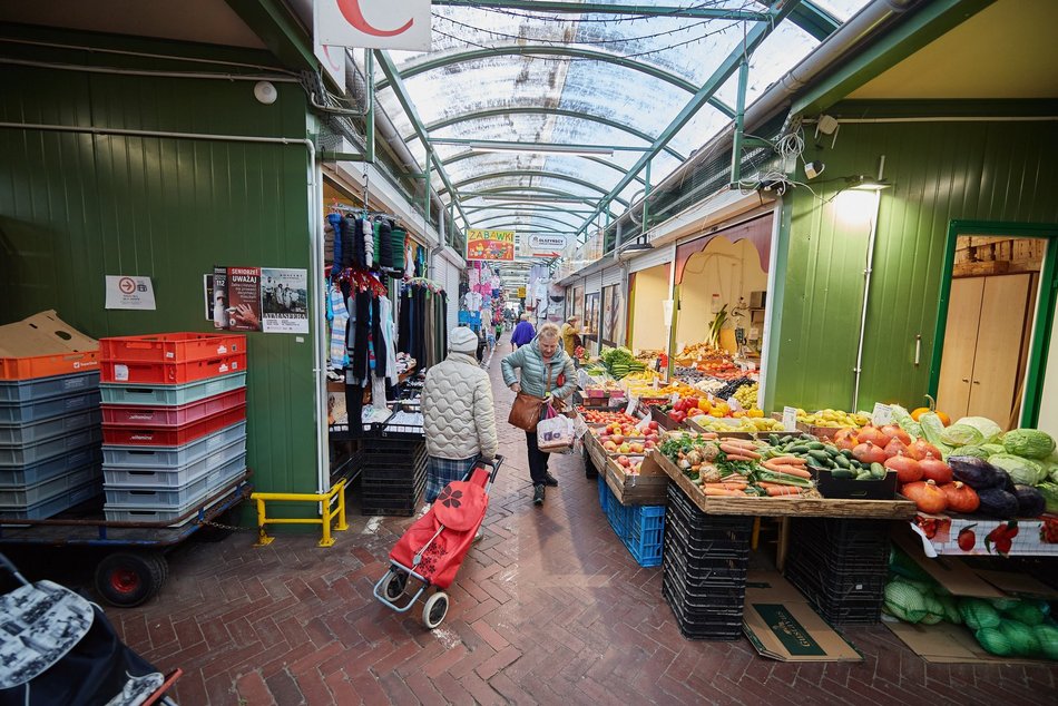 Targ na placu Barlickiego