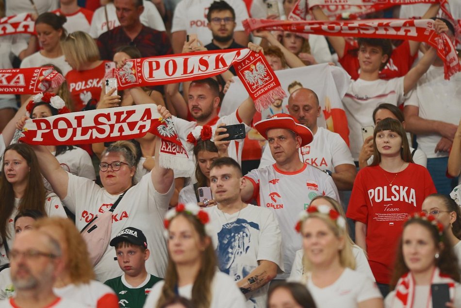 Łódź. Polska gra z Brazylią! Pełne trybuny w Atlas Arenie w Łodzi