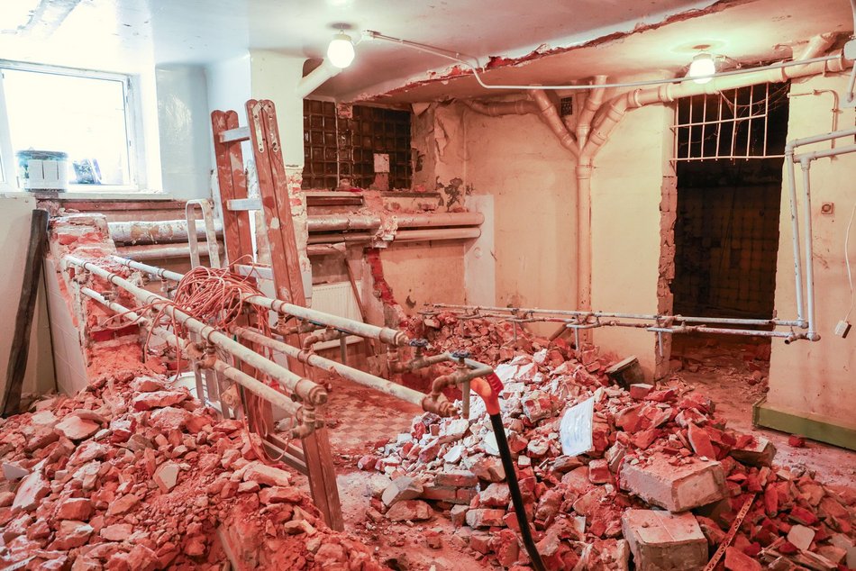 Łódź. Wakacyjne remonty szkół w Łodzi. Trwają prace w ponad 30 placówkach