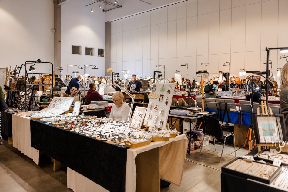 Łódź. Targi kamieni w hali Expo Łódź. Minerały, naturalna biżuteria, rękodzieło i... meteoryty!