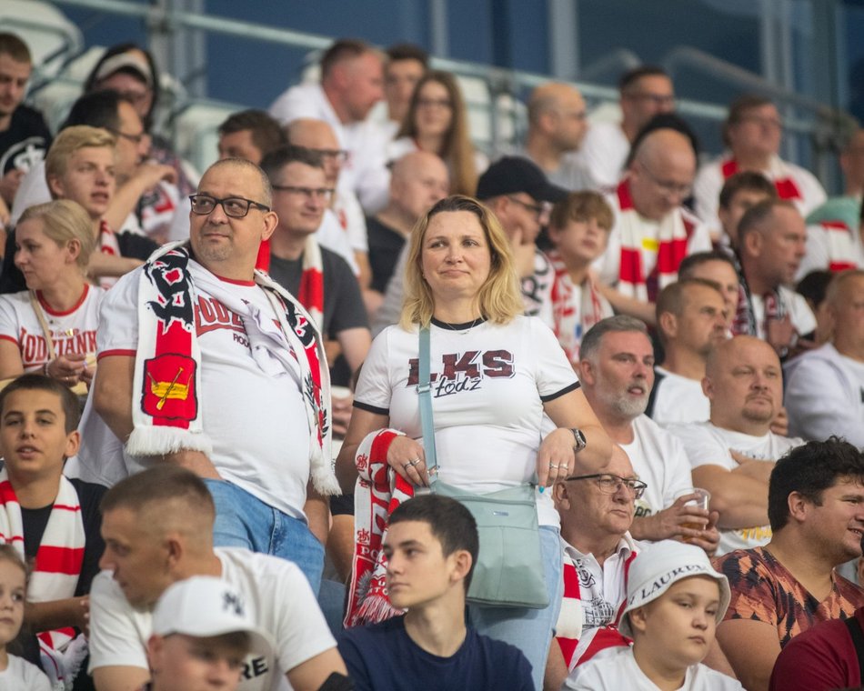 Mecz ŁKS Łódź – Korona Kielce. Kibice na trybunach stadionu przy al. Unii