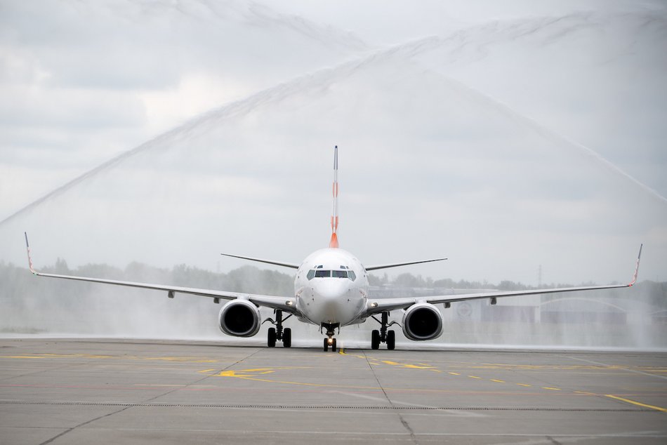 Łódź. Z lotniska w Łodzi prosto do Albanii! Wystartowały pierwsze loty czarterowe